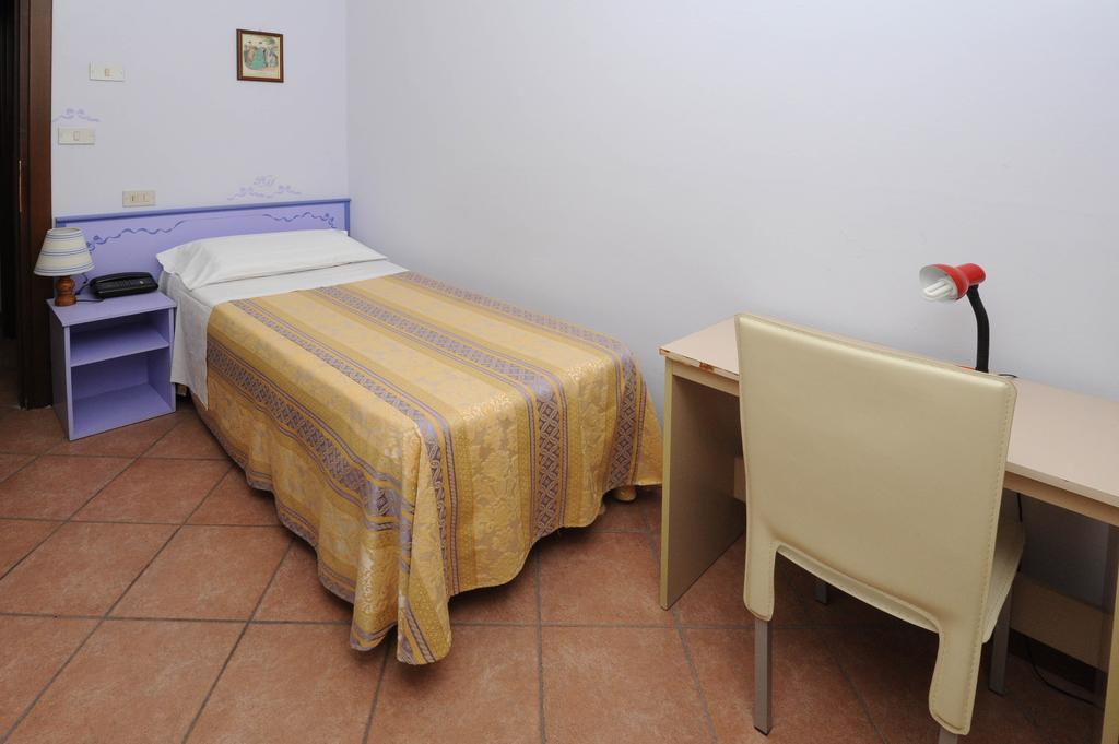 Hotel Marina Montecatini Terme Bilik gambar